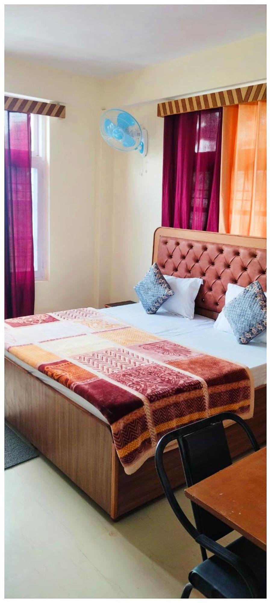 Simla Hotel K R I S H N A B - B Near Mall Road And Temple Exterior photo